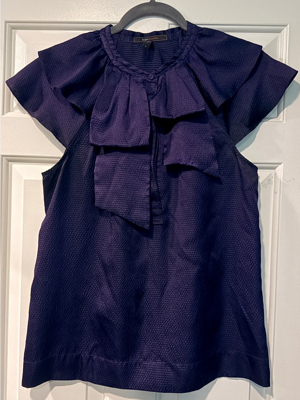 BCBG MAX AXRIA Deep Purple Textured Ruffle Tie Sleeveless Blouse